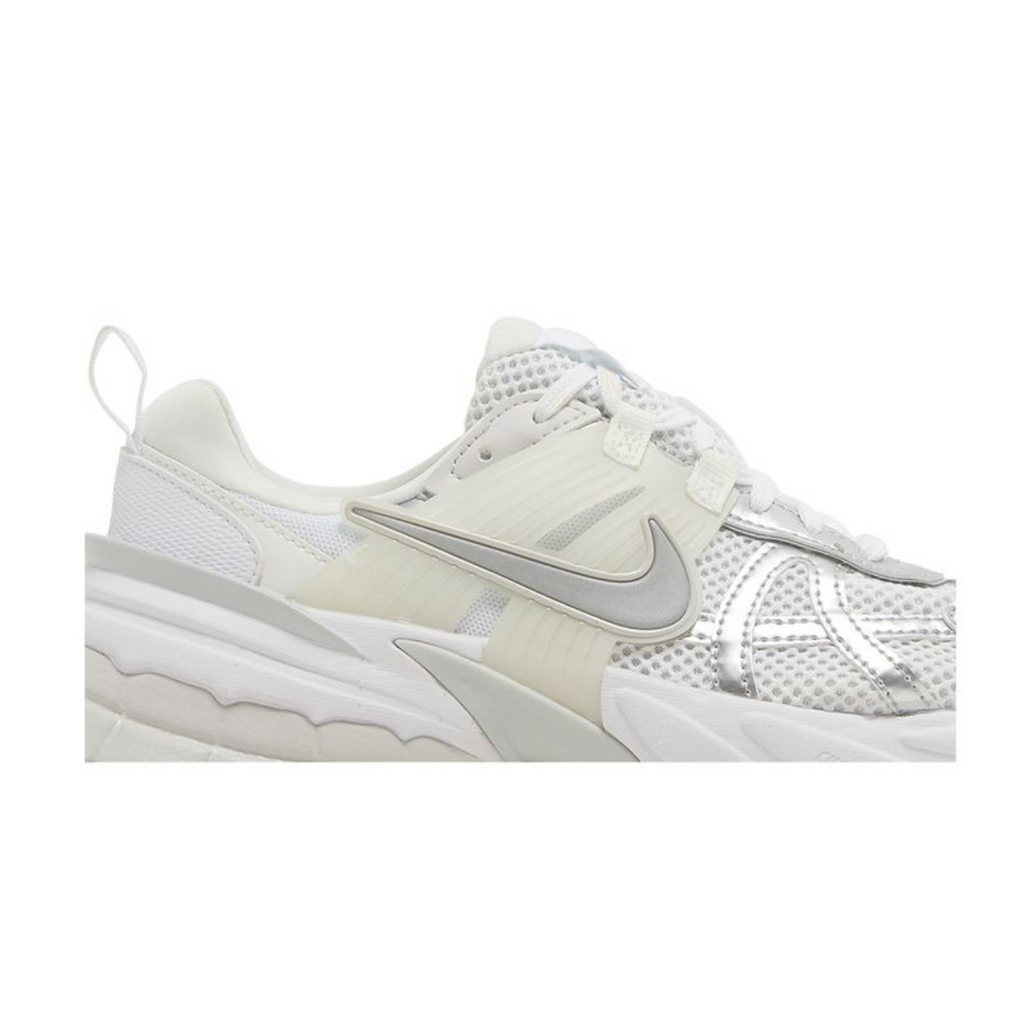 Nike V2K Run 'Metallic Silver' (Women)